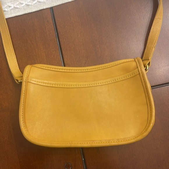 Coach Wendie Vintage Leather Crossbody | Yellow Mustard - Picture 6 of 11